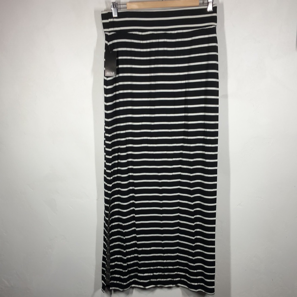 NWT a.n.a black and white stripe maxi skirt medium - Picture 6 of 11